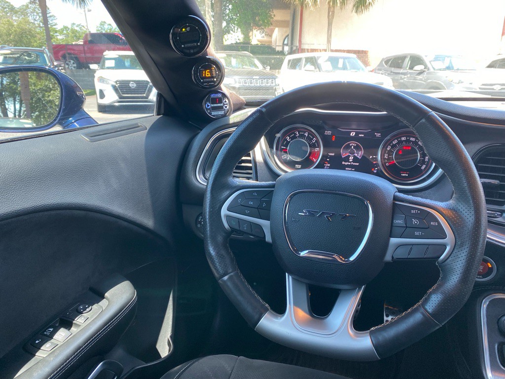 2015 Dodge Challenger Image 18