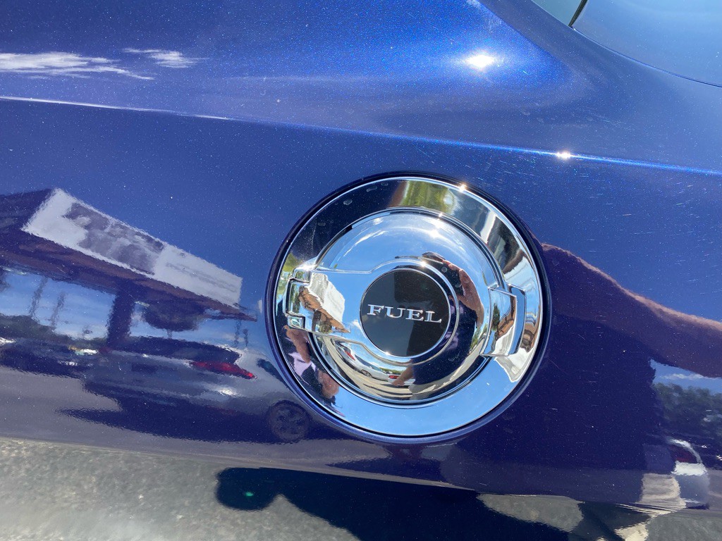 2015 Dodge Challenger Image 44