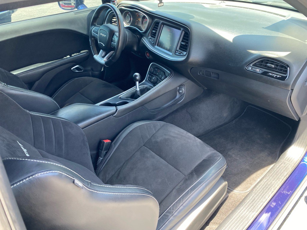 2015 Dodge Challenger Image 50
