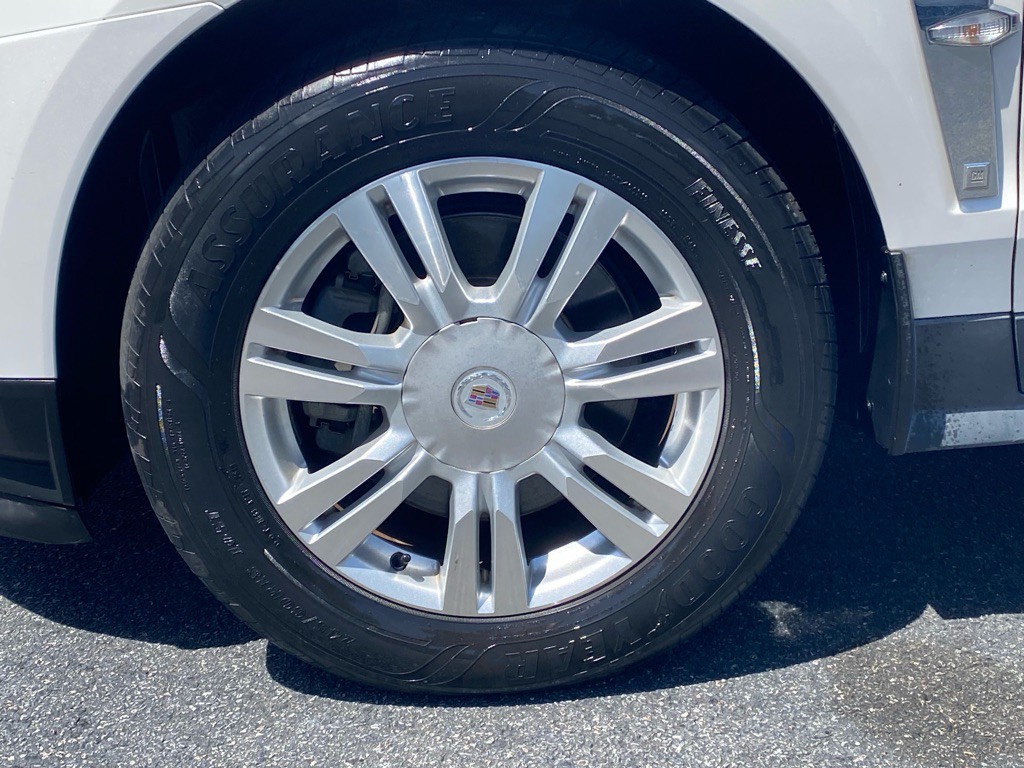 2011 Cadillac SRX Image 10