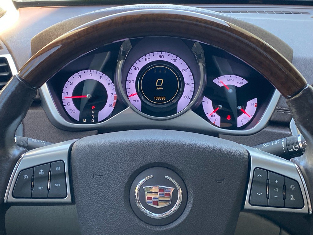 2011 Cadillac SRX Image 16