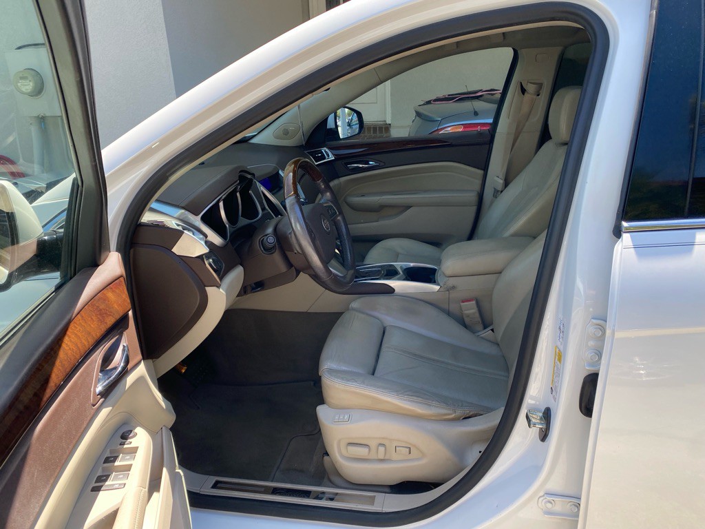 2011 Cadillac SRX Image 30