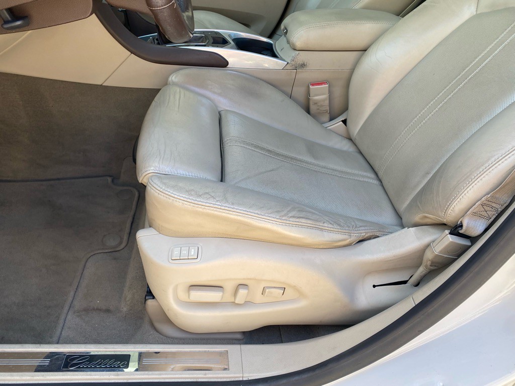 2011 Cadillac SRX Image 33