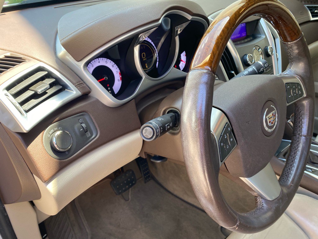 2011 Cadillac SRX Image 36