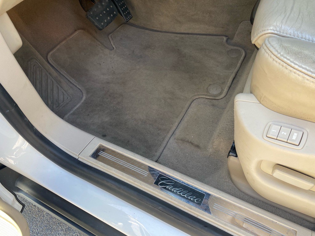 2011 Cadillac SRX Image 39