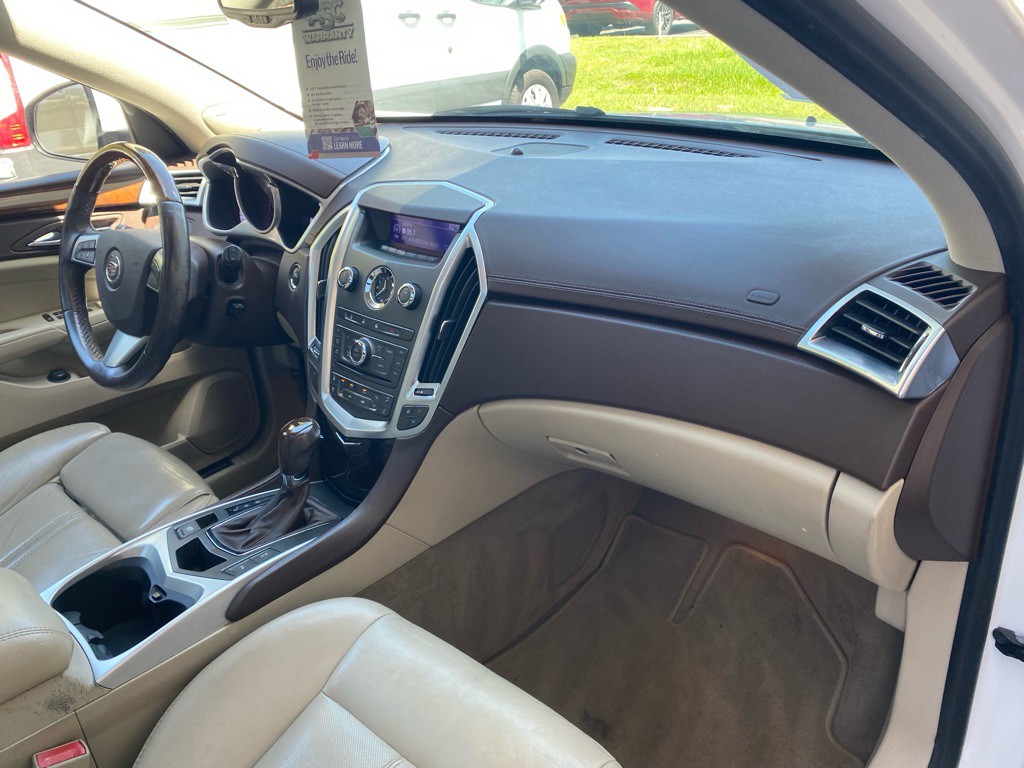 2011 Cadillac SRX Image 43