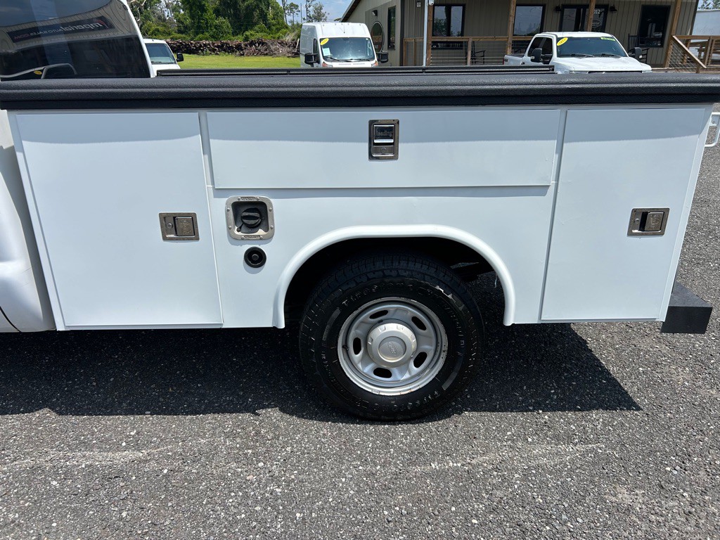 2015 Ford F-250 Image 11