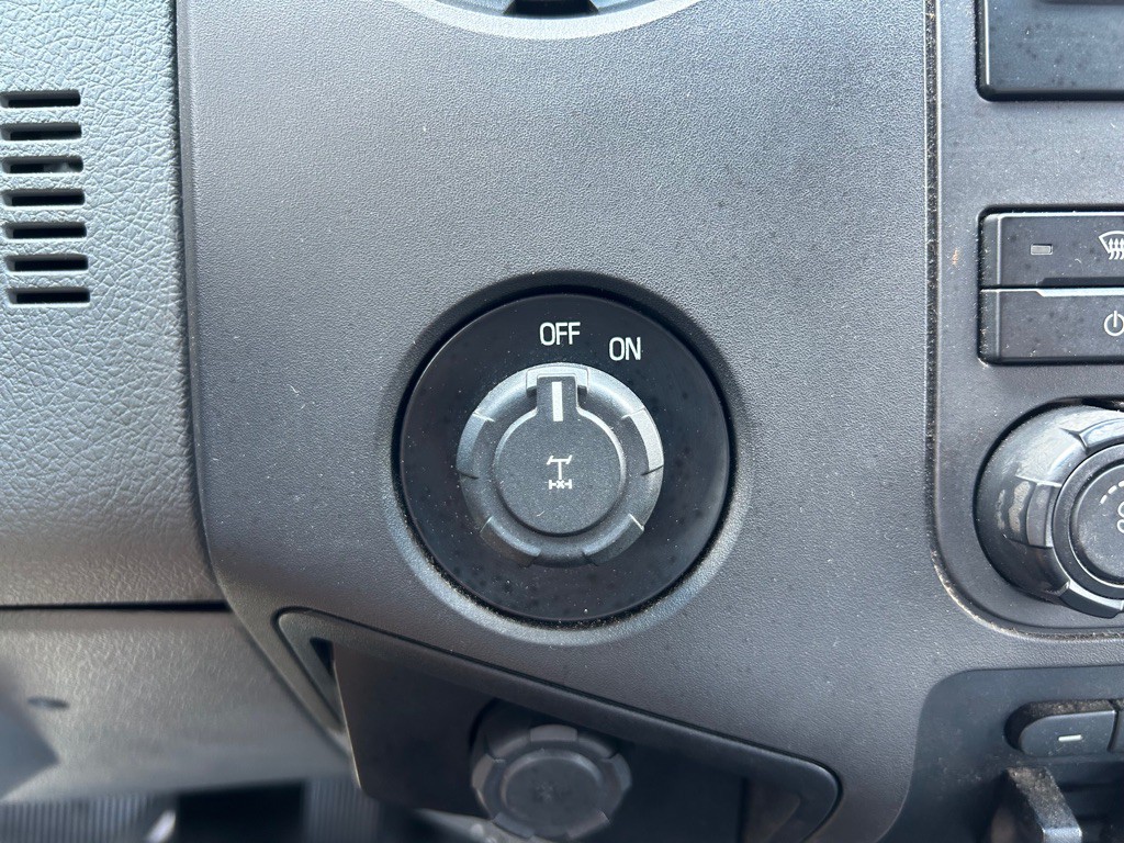 2015 Ford F-250 Image 17