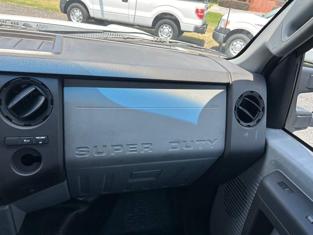 2015 Ford F-250 Image 19