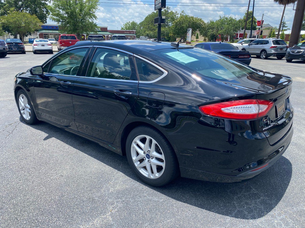 2016 Ford Fusion Image 4