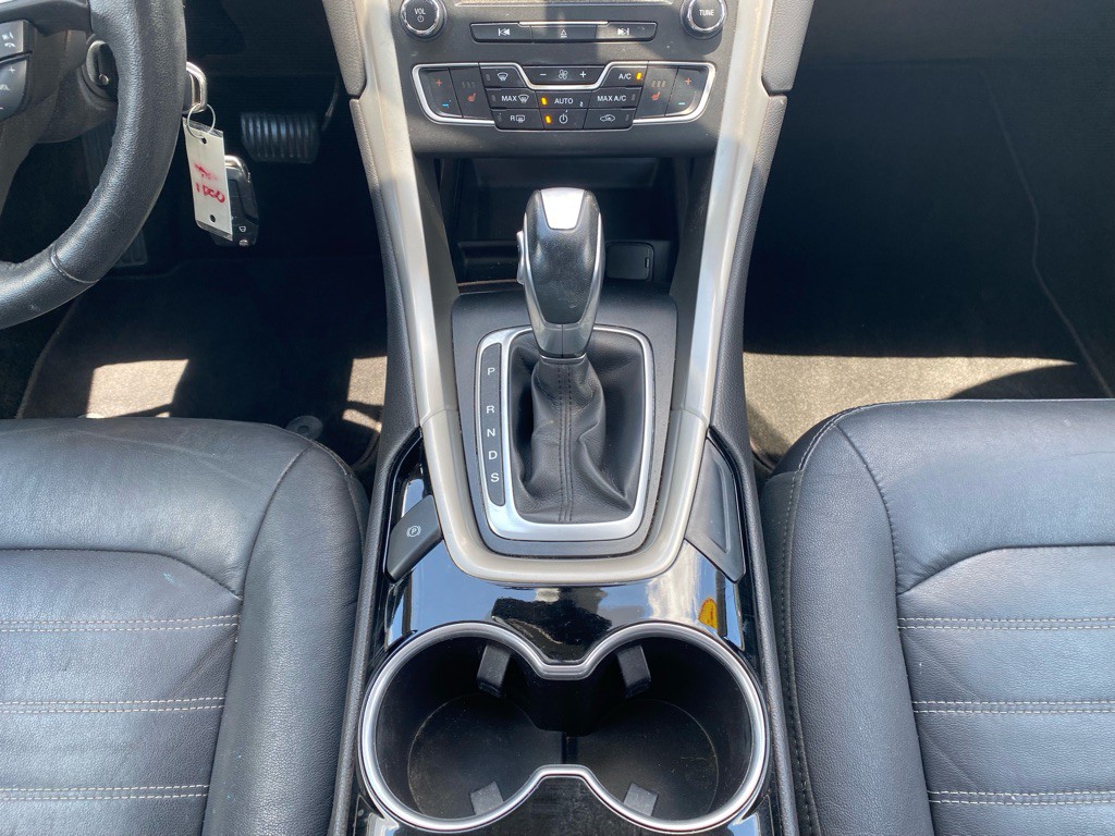 2016 Ford Fusion Image 21
