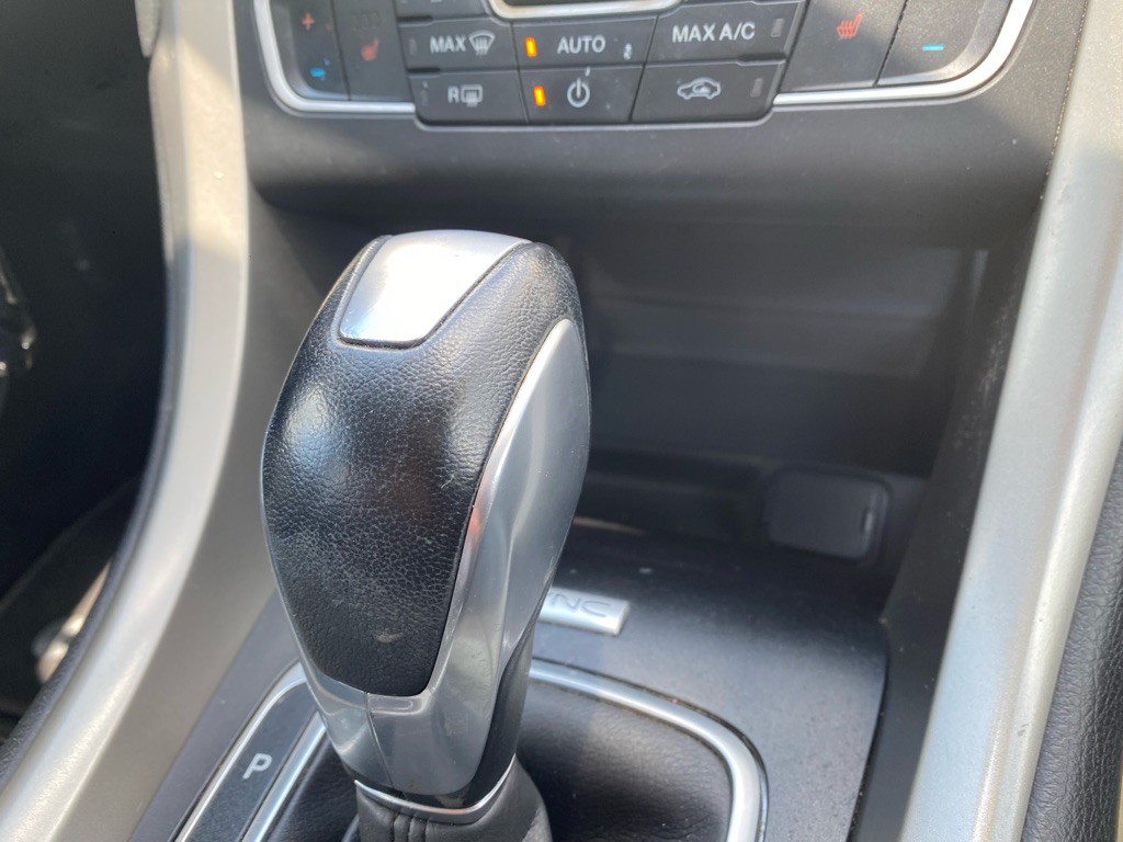 2016 Ford Fusion Image 23
