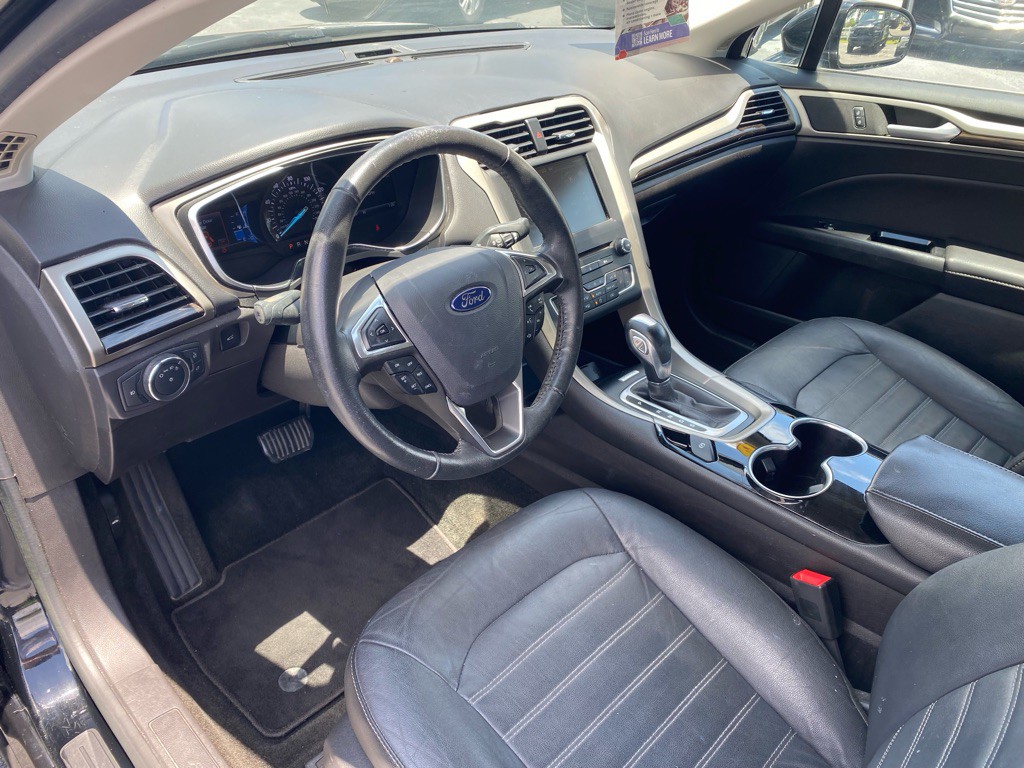 2016 Ford Fusion Image 30