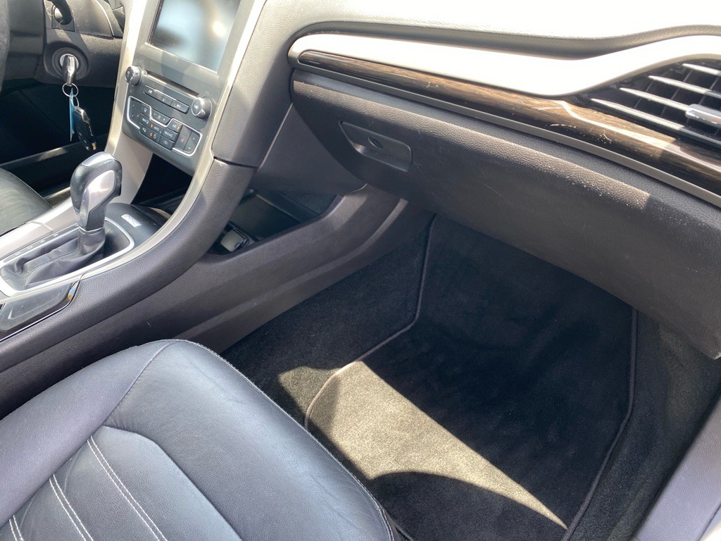 2016 Ford Fusion Image 39