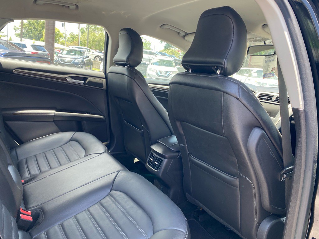 2016 Ford Fusion Image 43