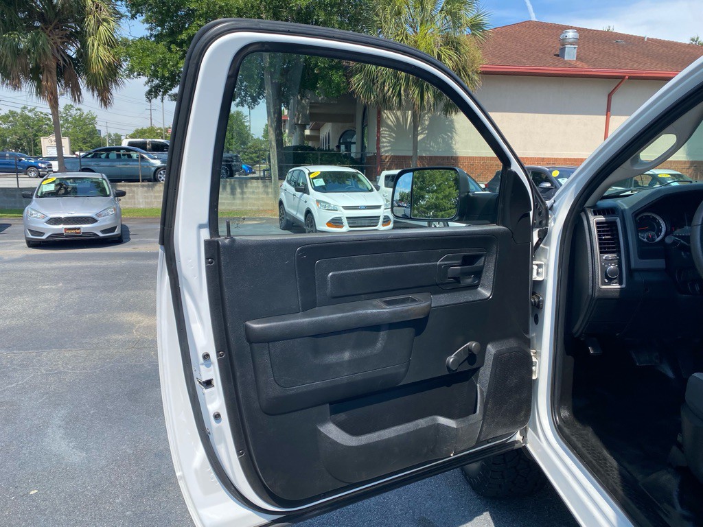 2019 RAM 1500 Image 32