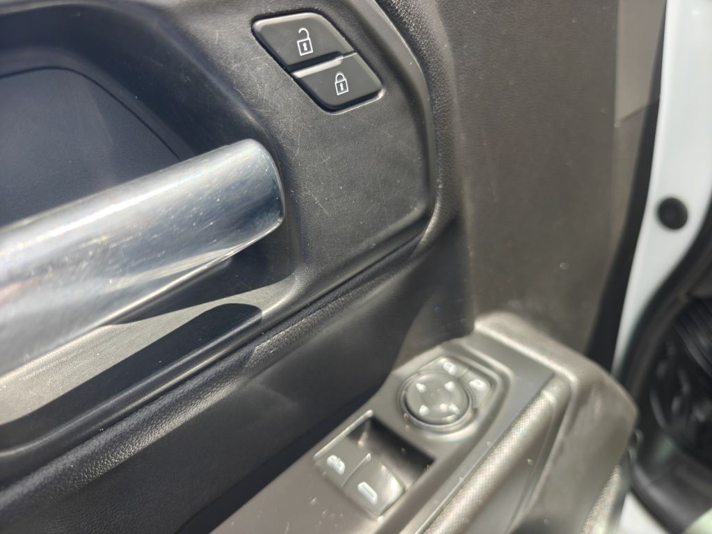 2021 Chevrolet Silverado 1500 Image 17