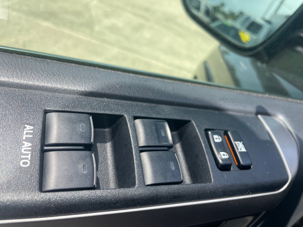 2018 Toyota 4Runner Image 19