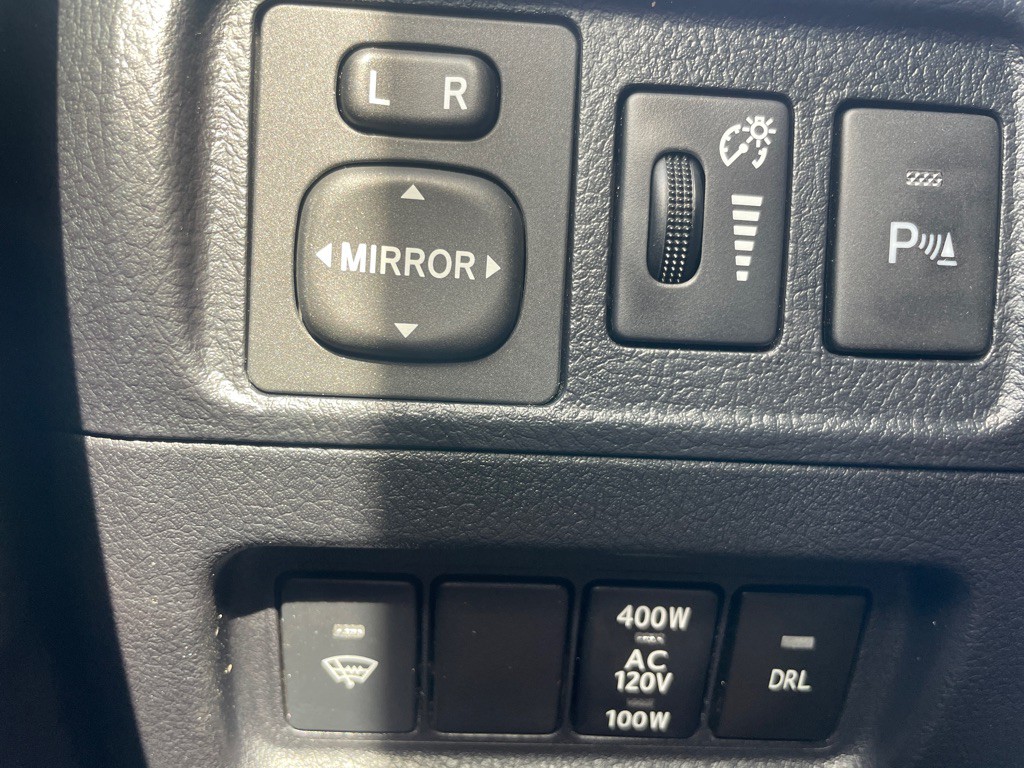 2018 Toyota 4Runner Image 25