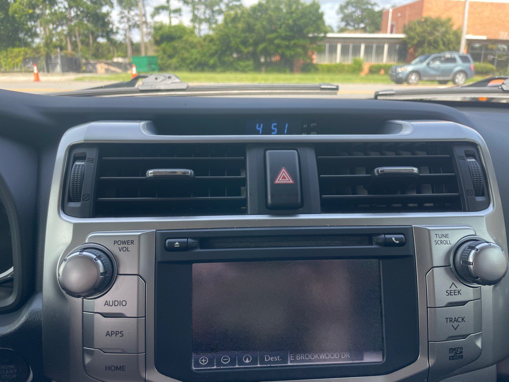 2018 Toyota 4Runner Image 28