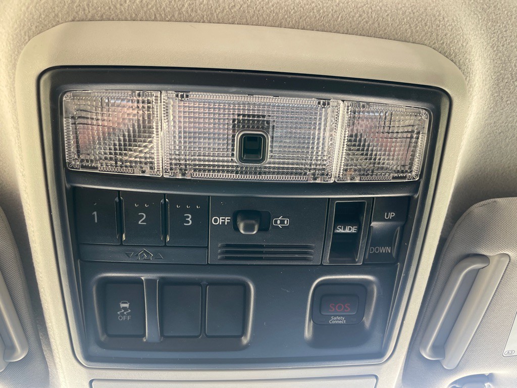 2018 Toyota 4Runner Image 30