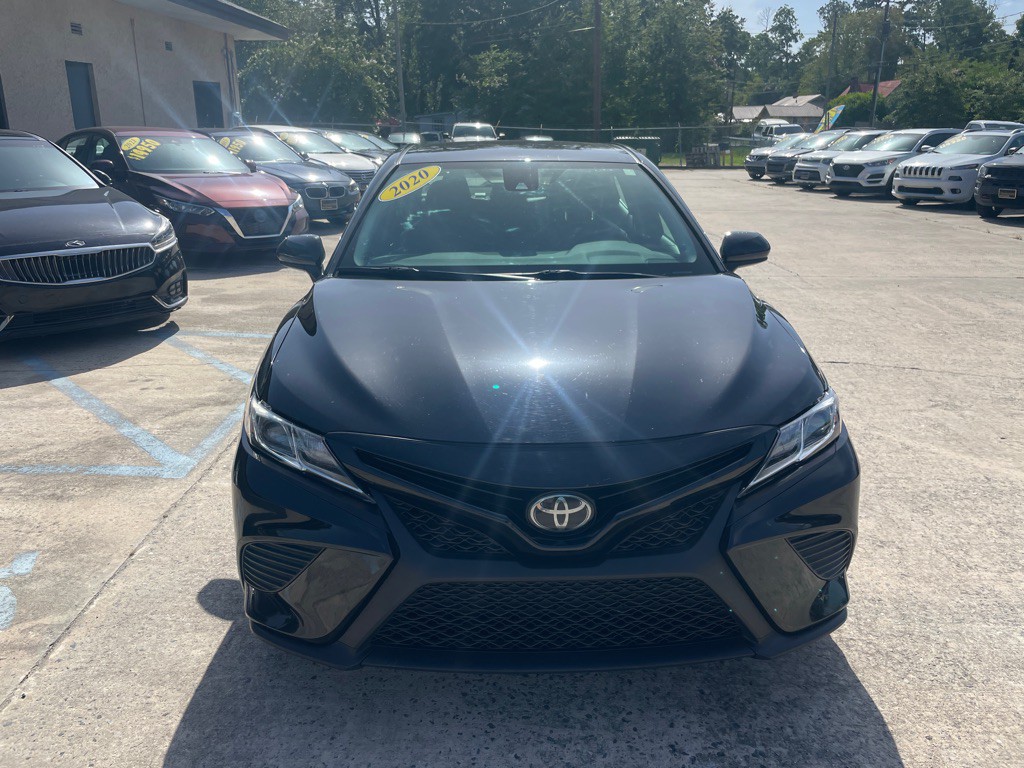 2020 Toyota Camry Image 3