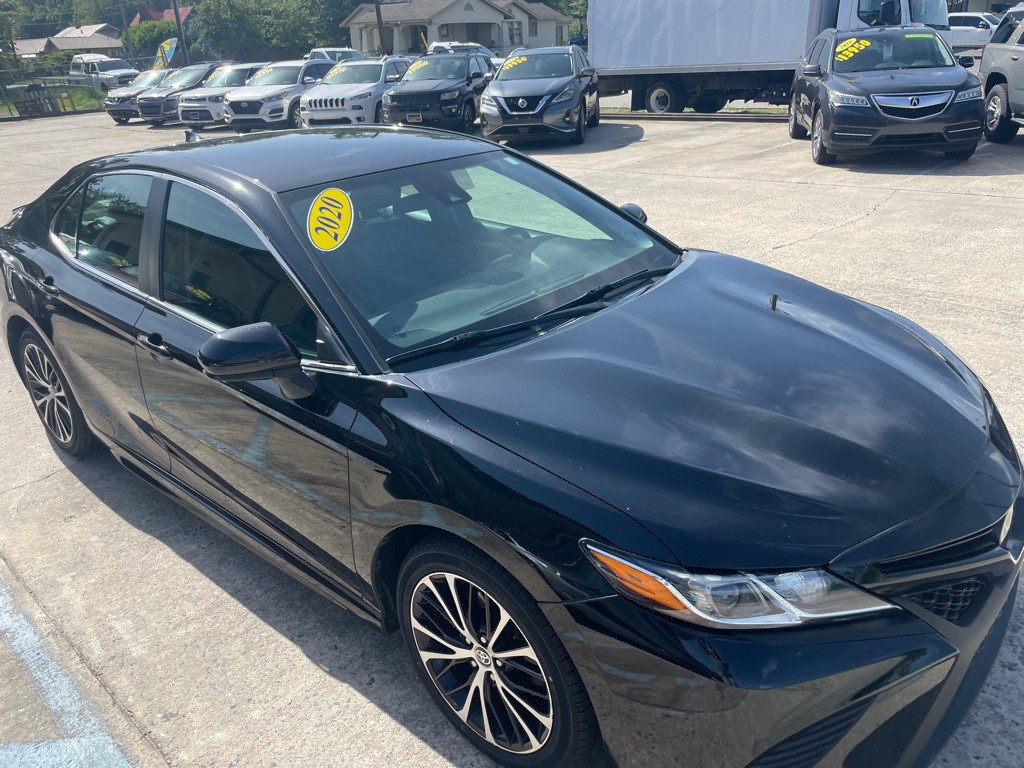 2020 Toyota Camry Image 4