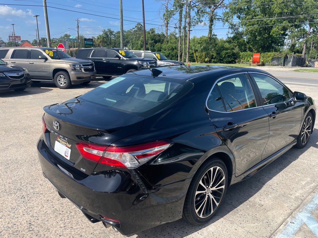 2020 Toyota Camry Image 5