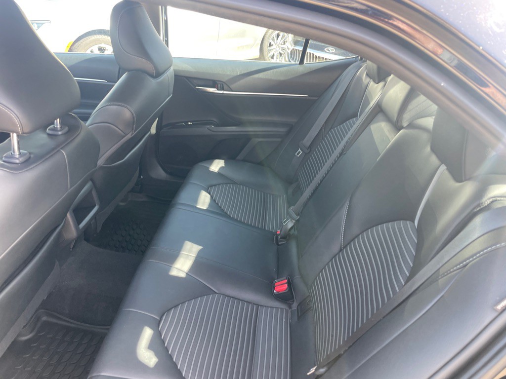 2020 Toyota Camry Image 10