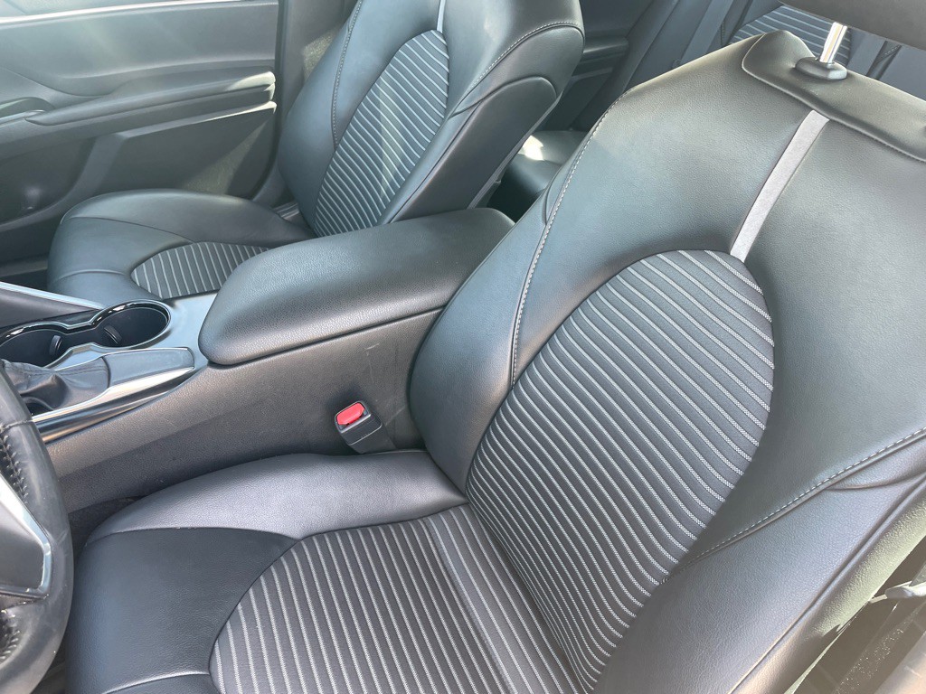 2020 Toyota Camry Image 14