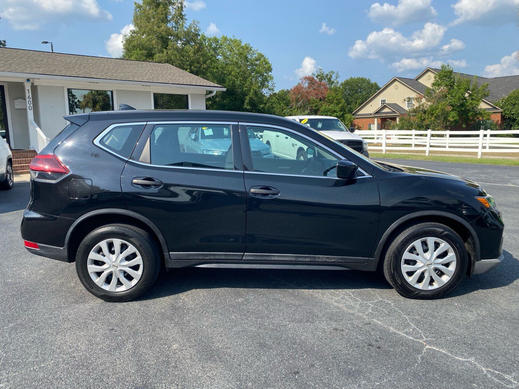 2020 Nissan Rogue Image 6