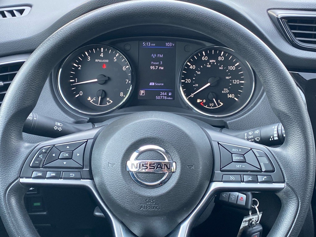 2020 Nissan Rogue Image 15