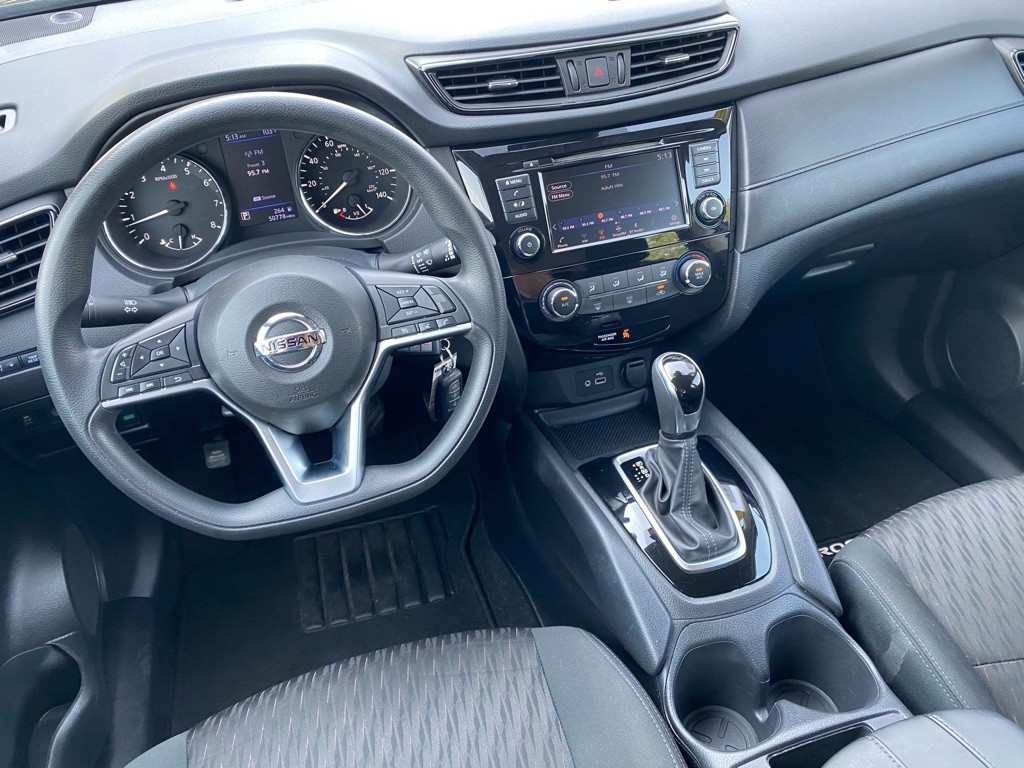 2020 Nissan Rogue Image 17