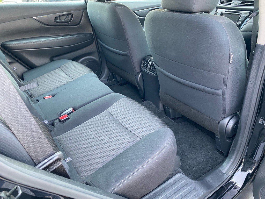 2020 Nissan Rogue Image 44