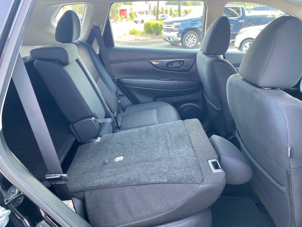 2020 Nissan Rogue Image 46