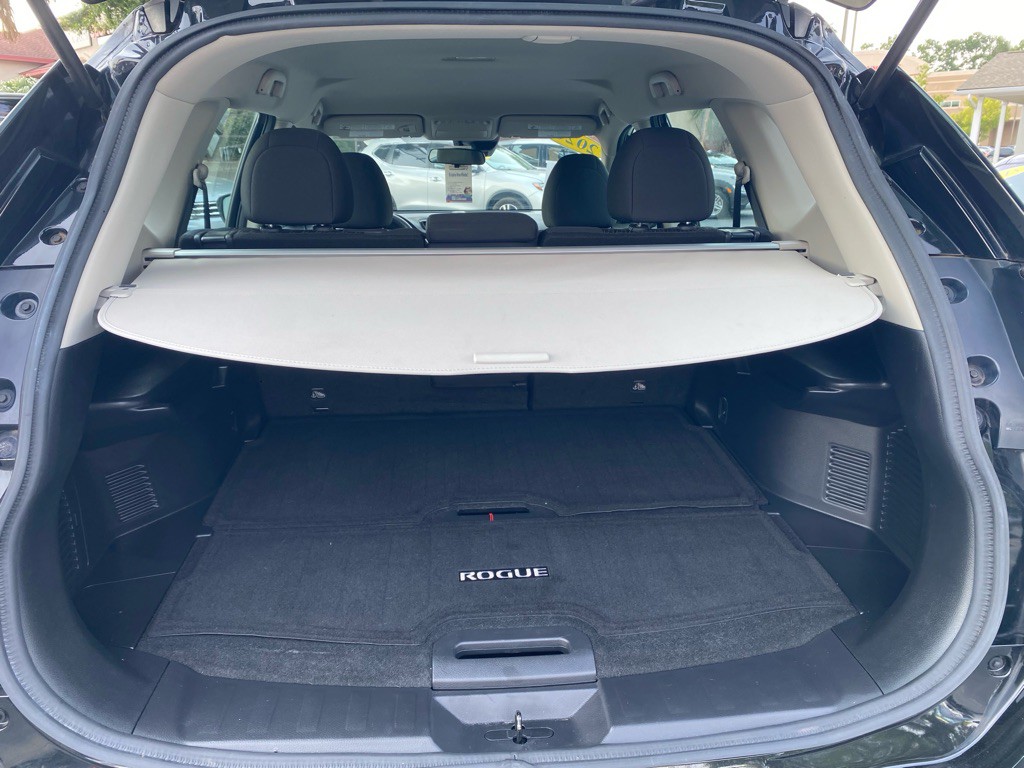 2020 Nissan Rogue Image 52