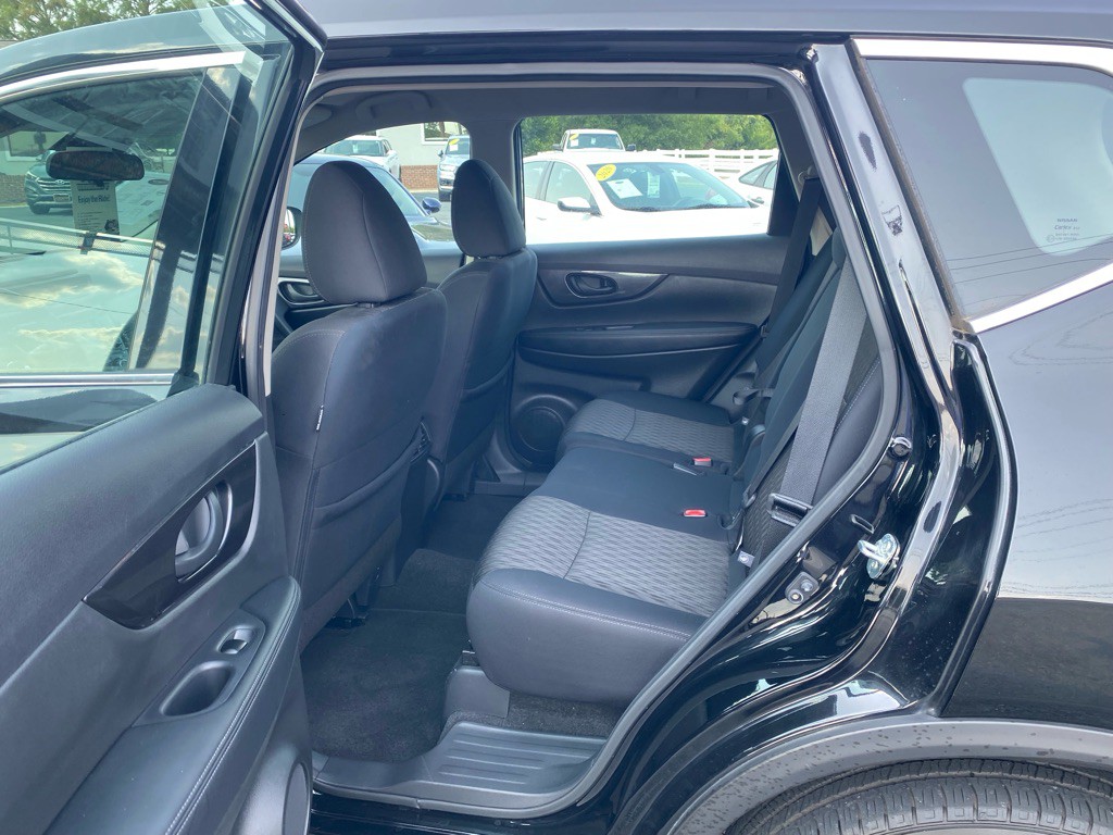2020 Nissan Rogue Image 64
