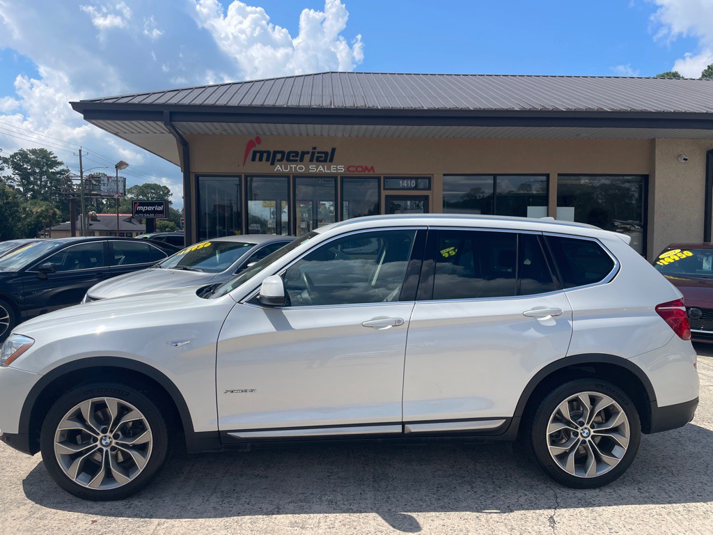 2017 BMW X3 Image 2