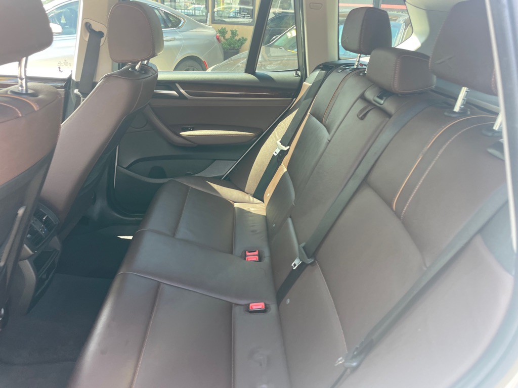 2017 BMW X3 Image 17