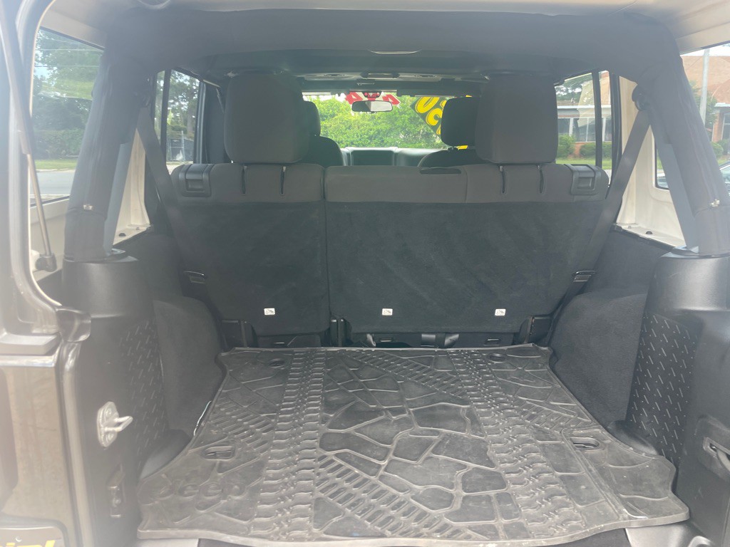 2014 Jeep Wrangler Unlimited Image 14