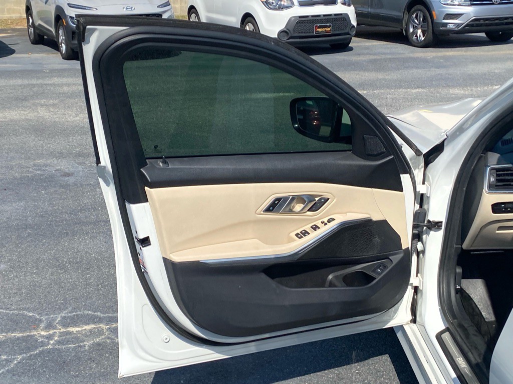2021 BMW 3 Series Image 35