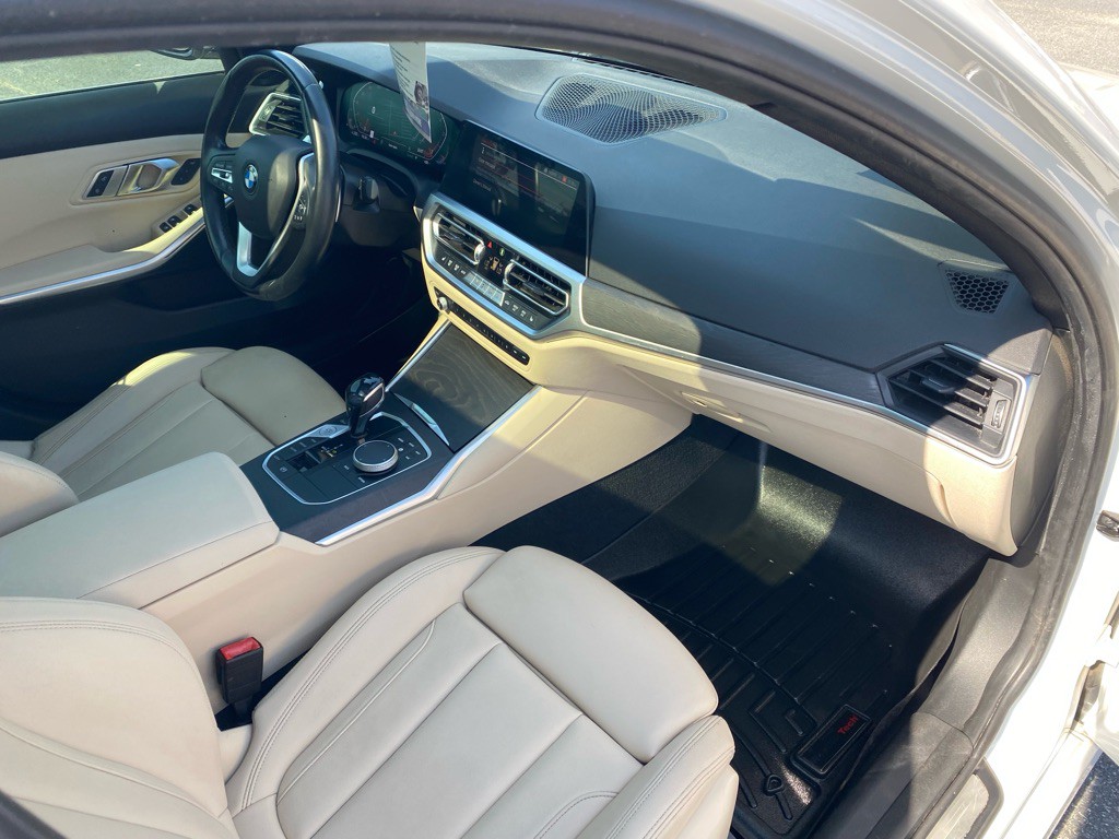 2021 BMW 3 Series Image 38