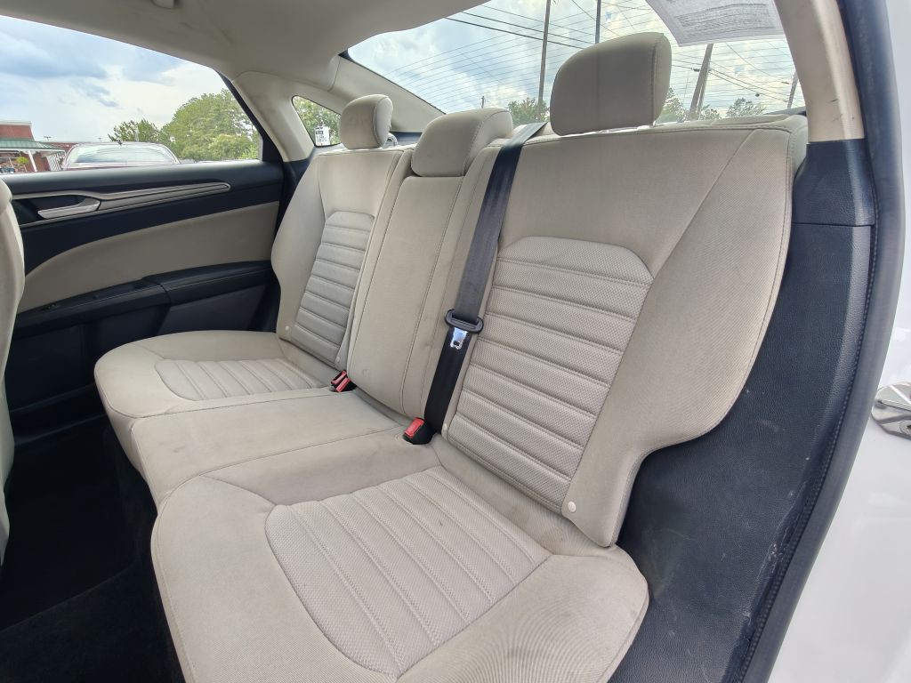 2018 Ford Fusion Image 28