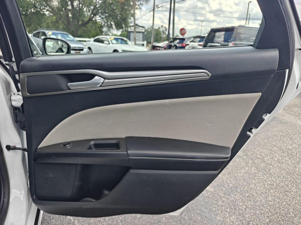 2018 Ford Fusion Image 29