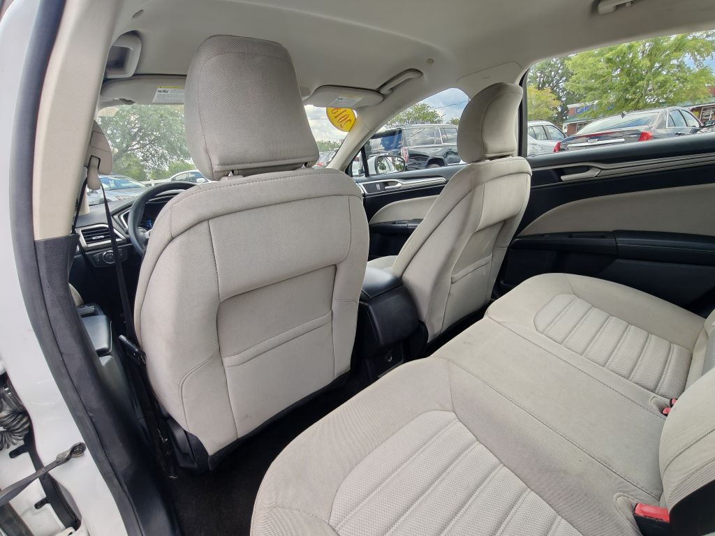2018 Ford Fusion Image 31