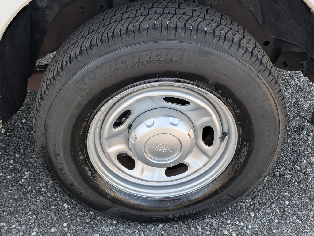 2013 Ford F-250 Image 25