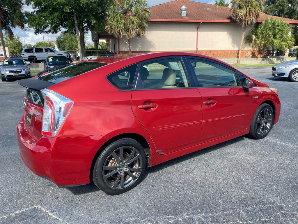 2012 Toyota Prius Image 7
