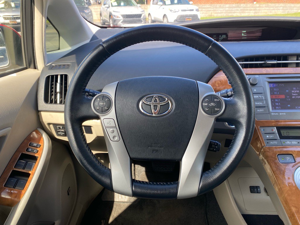 2012 Toyota Prius Image 15