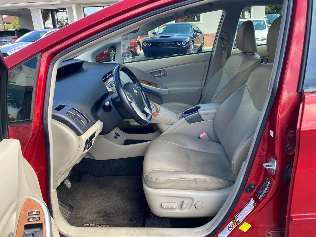 2012 Toyota Prius Image 29