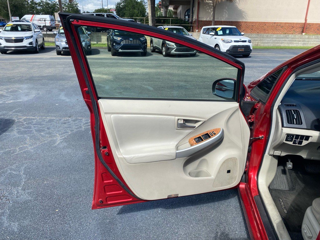 2012 Toyota Prius Image 38